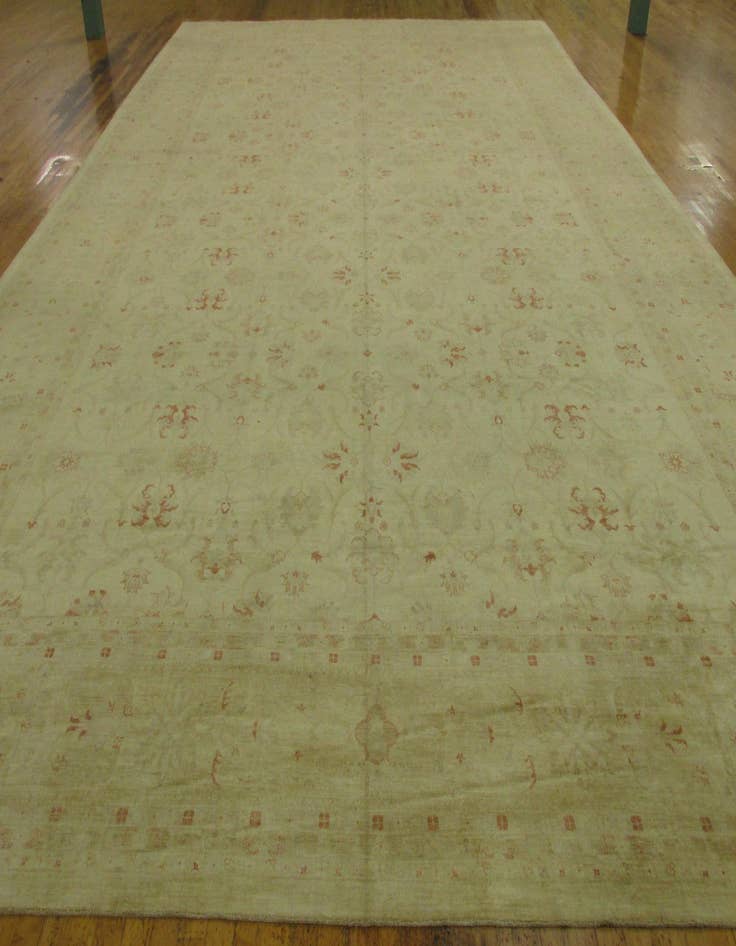 Detail image of  17' 11 x 28' 6  Hand Knotted Peshawar Ziegler Oriental Rug