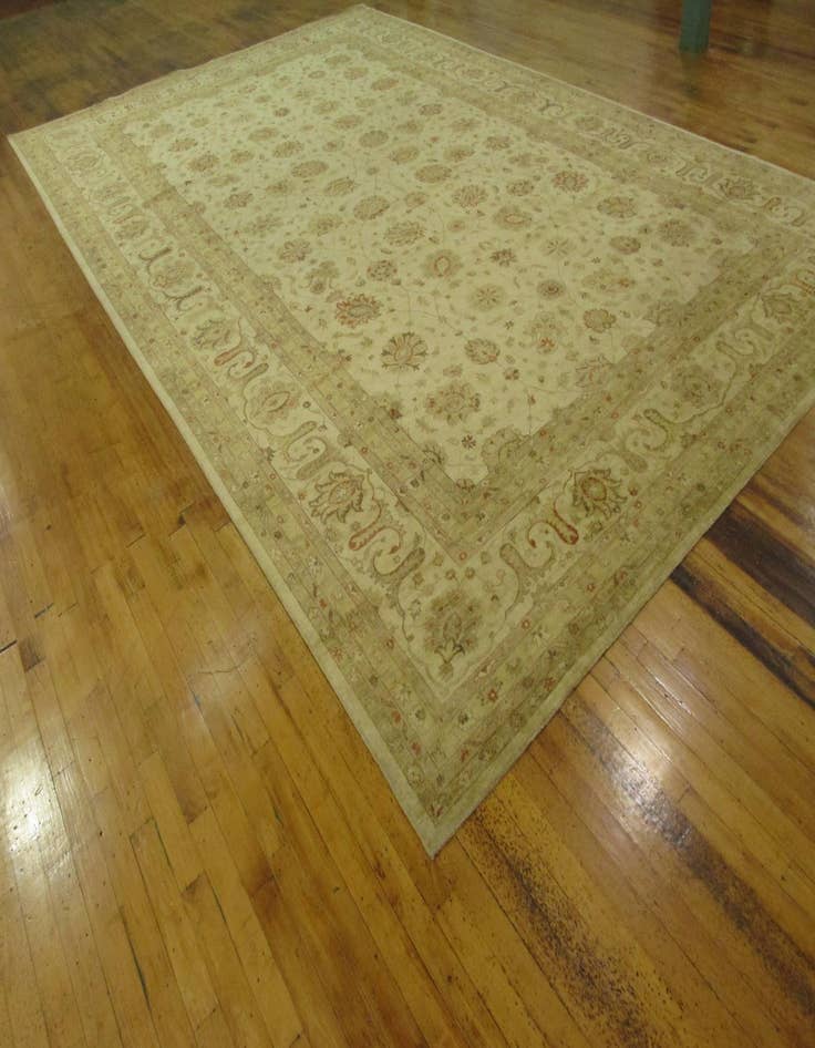 Detail image of  15' 3 x 23' 8  Hand Knotted Peshawar Ziegler Oriental Rug