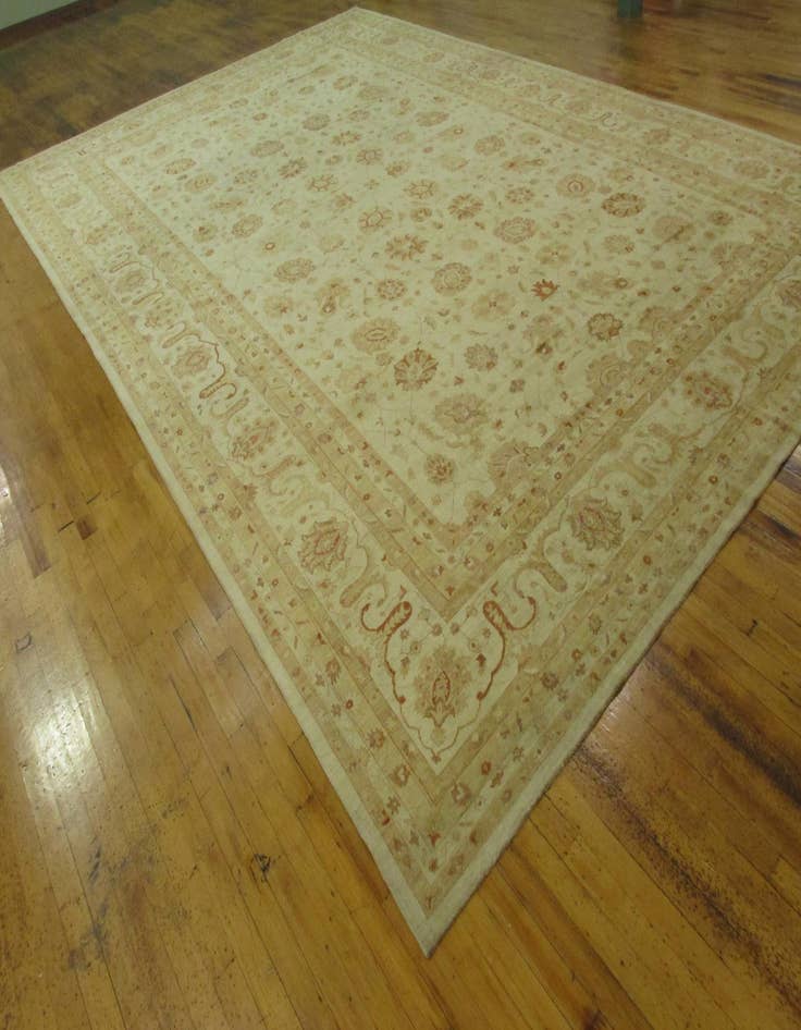 Detail image of  16' 11 x 25' 6  Hand Knotted Peshawar Ziegler Oriental Rug