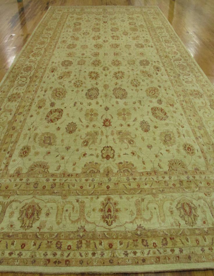 Detail image of  16' 11 x 25' 6  Hand Knotted Peshawar Ziegler Oriental Rug