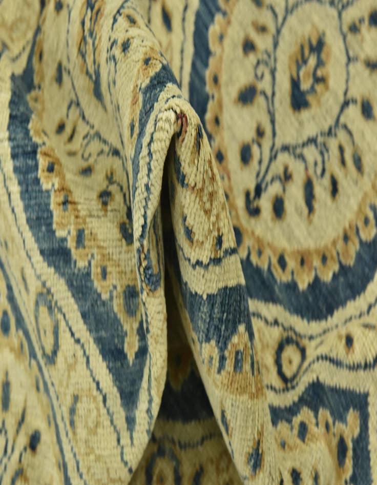 Detail image of  8' 10 x 12'  Hand Knotted Peshawar Ziegler Rug