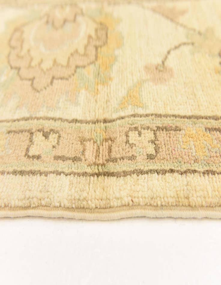 Detail image of  6' 7 x 9' 9  Hand Knotted Peshawar Ziegler Rug