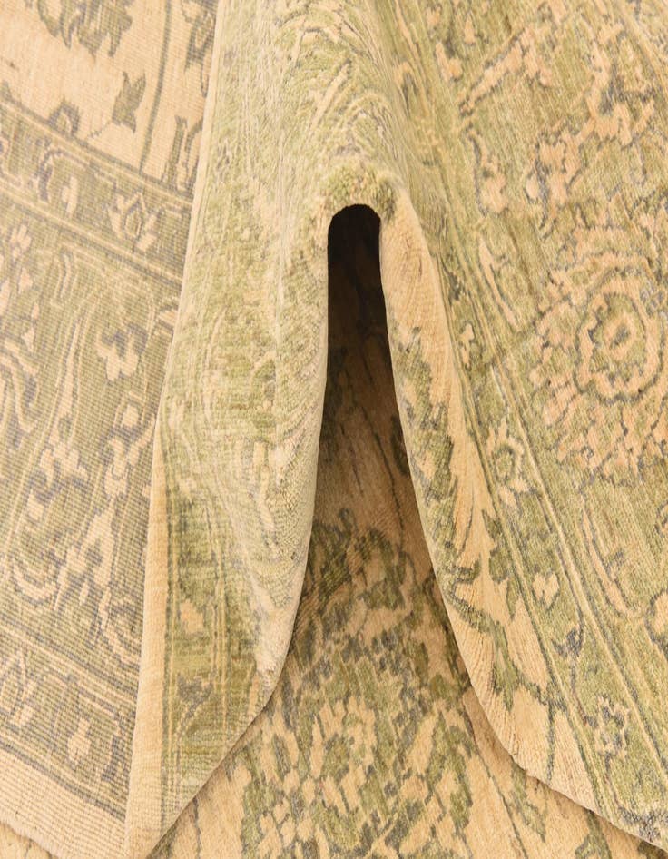 Detail image of  8' 4 x 11' 6  Hand Knotted Peshawar Ziegler Rug