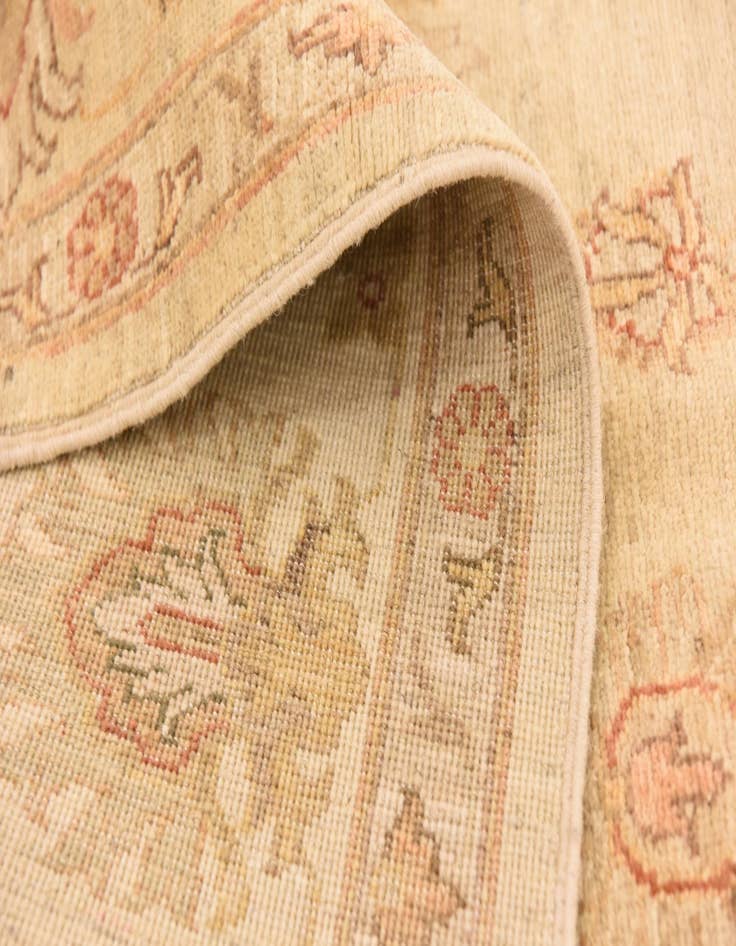 Detail image of  6' 8 x 9' 8  Hand Knotted Peshawar Ziegler Rug