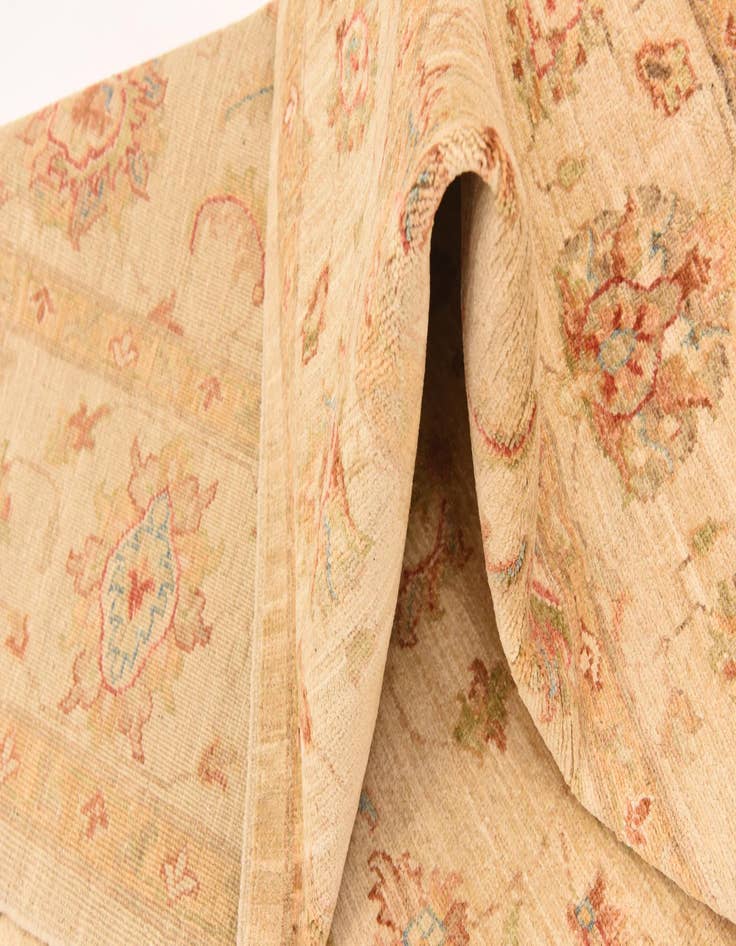 Detail image of  6' 9 x 10' 5  Hand Knotted Peshawar Ziegler Rug