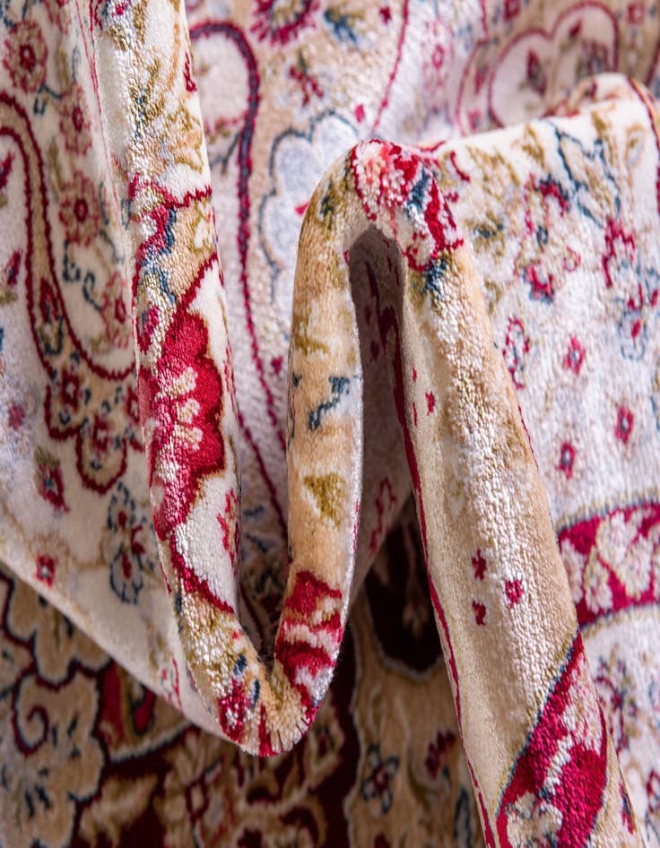 Detail image of  5' x 7' 5 Qom Bamboo Silk Rug