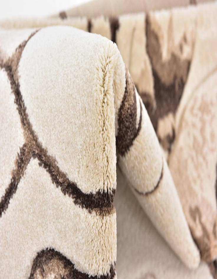 Detail image of  6' 7 x 9' 10 Reproduction Gabbeh Rug