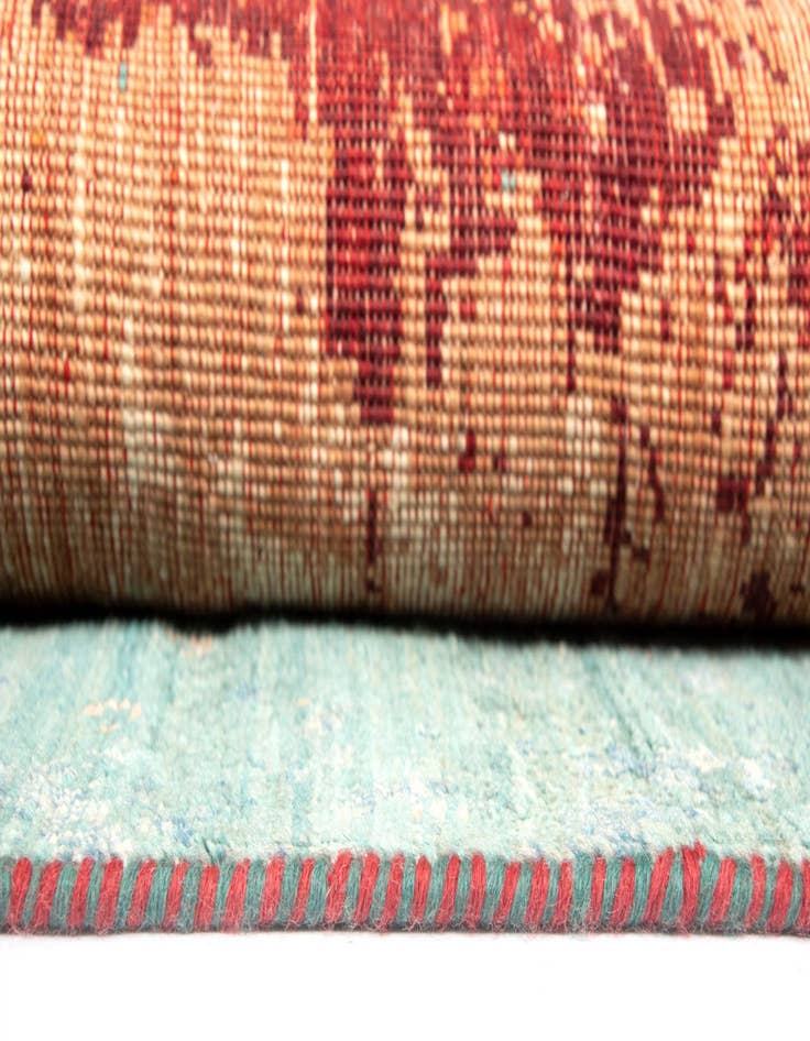 Detail image of  4' 10 x 6' 8 Rubin Wool Rug
