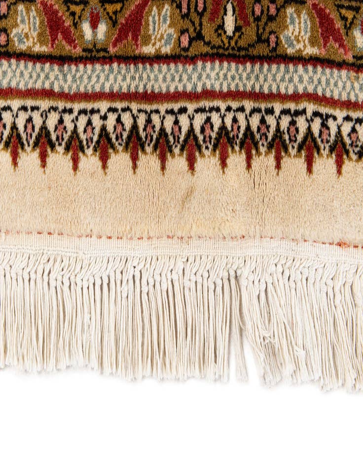 Detail image of  7' 7 x 9'  Hand Knotted Sarough Oriental Wool Rug