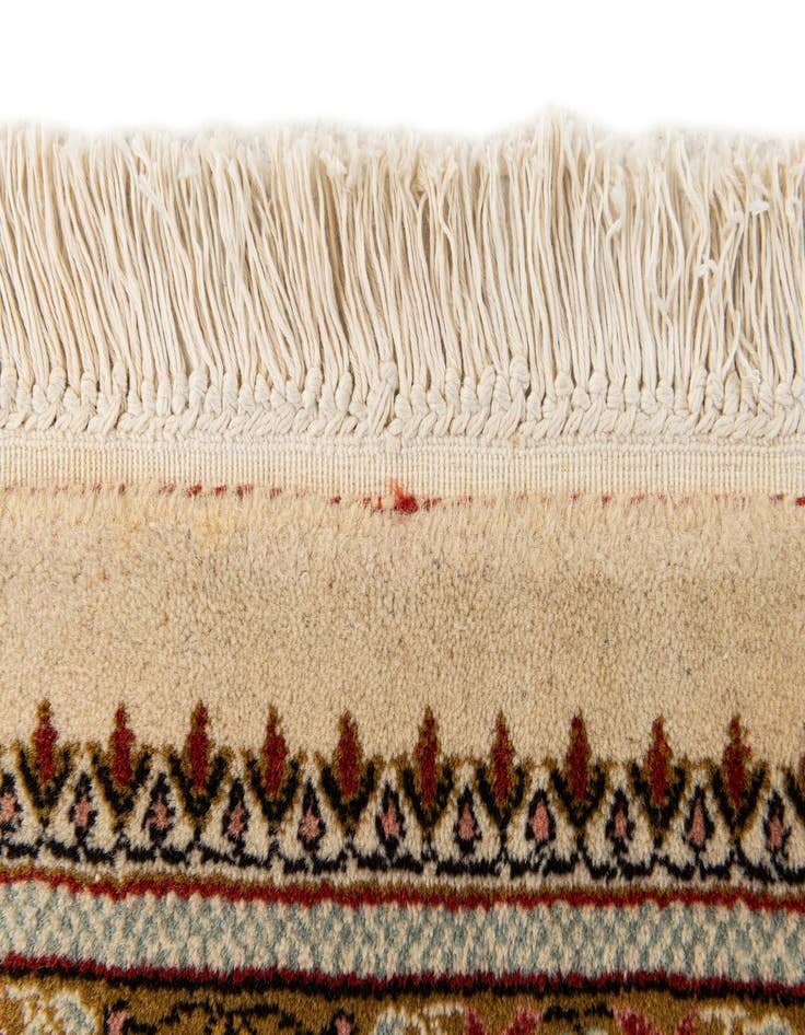 Detail image of  7' 7 x 9'  Hand Knotted Sarough Oriental Wool Rug