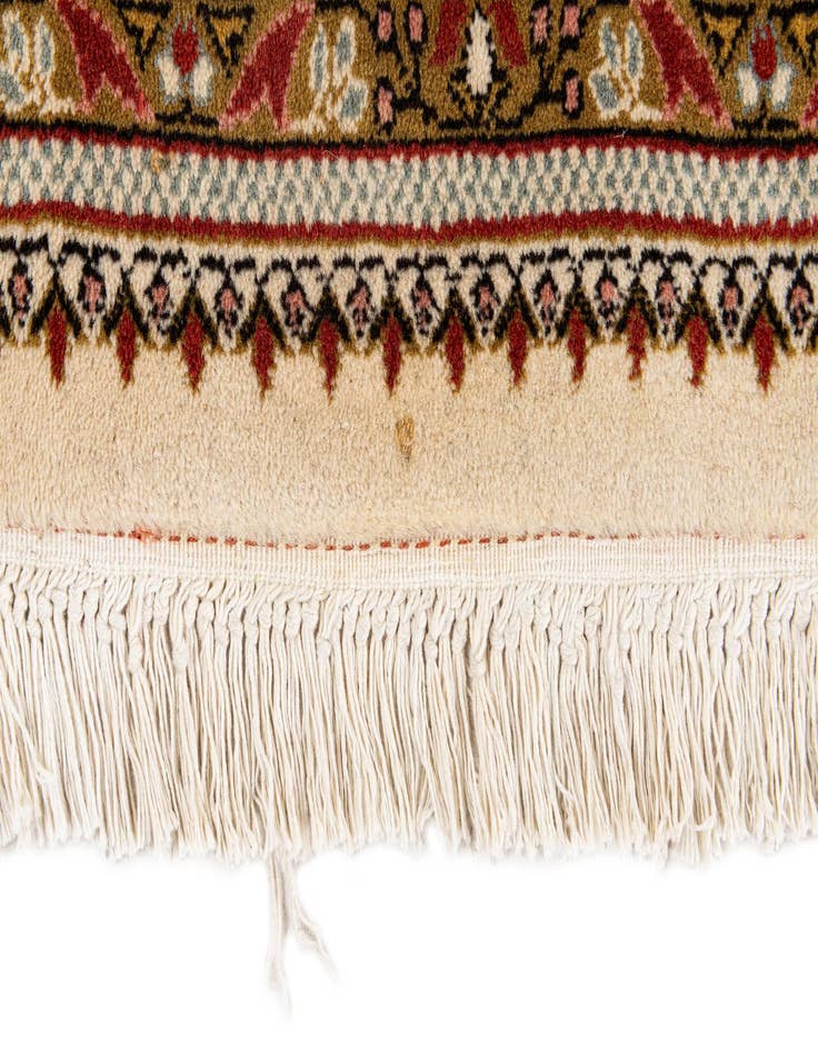 Detail image of  7' 7 x 9'  Hand Knotted Sarough Oriental Wool Rug