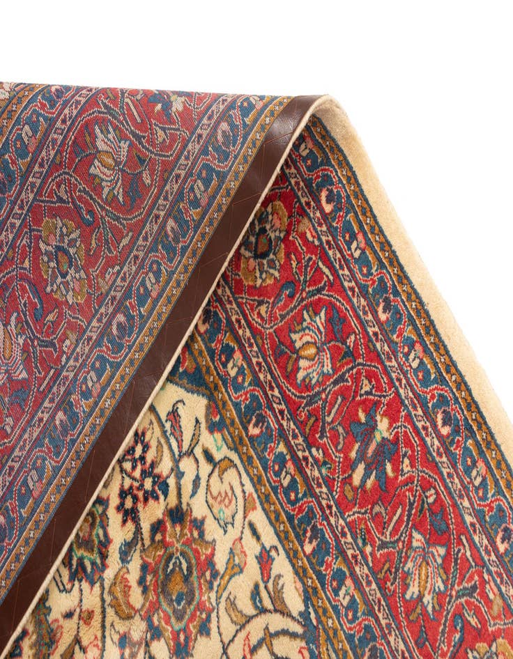 Detail image of  8' 2 x 11' 5 Sarouk Wool Rug