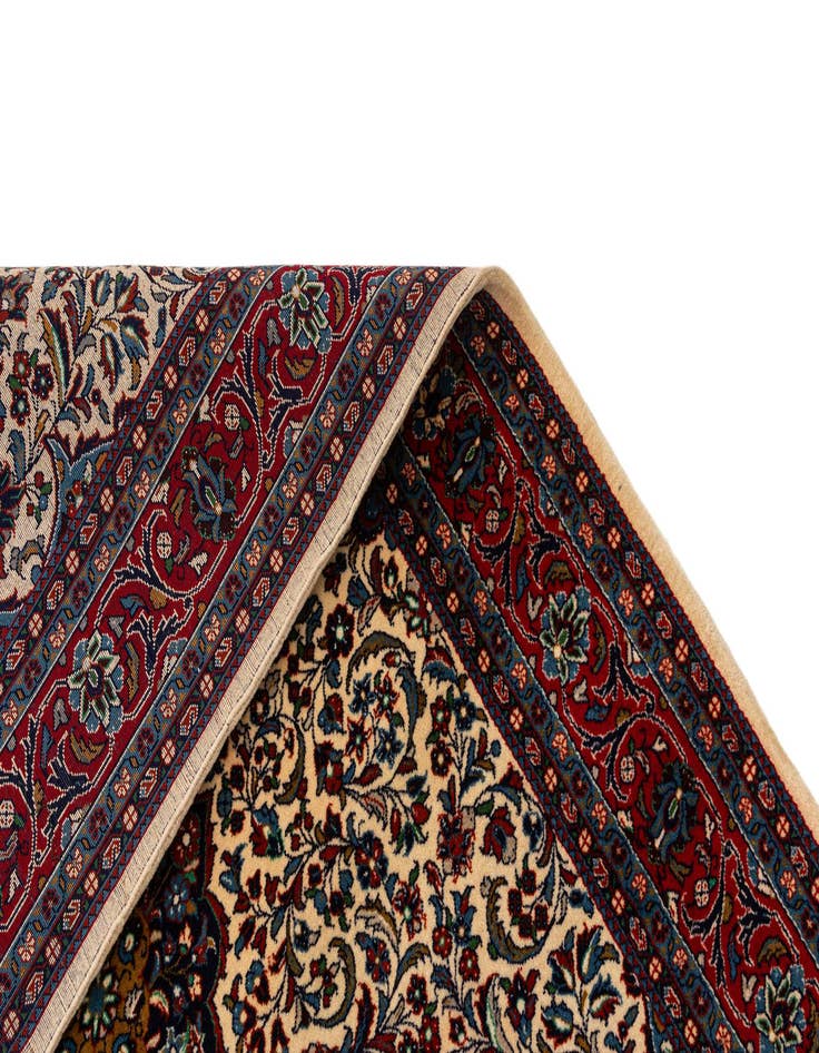 Detail image of  4' 3 x 6' 10 Sarouk Rug