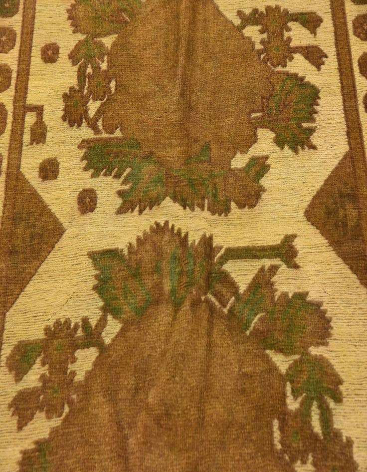 Detail image of  4' x 6'  Hand Woven Sumak Wool Rug