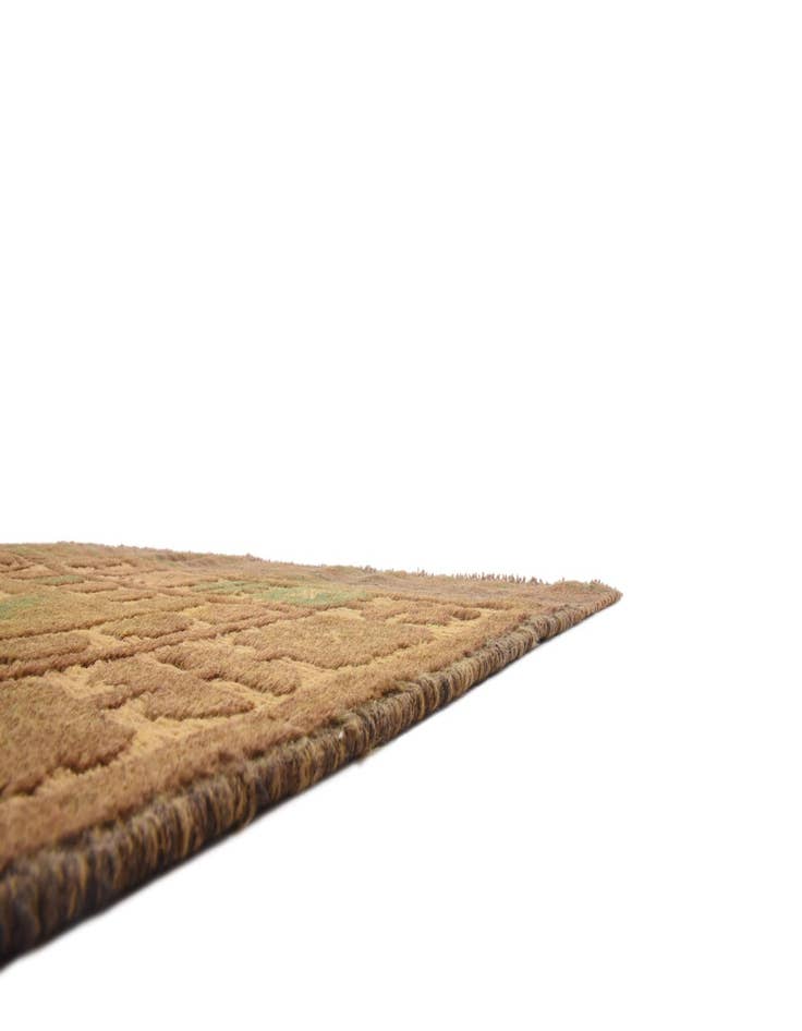 Detail image of  4' x 6'  Hand Woven Sumak Wool Rug