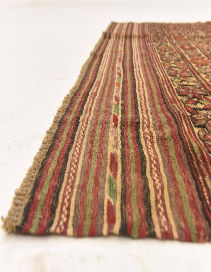 Detail image of  6' 1 x 9' 9  Hand Knotted Sumak Wool Rug