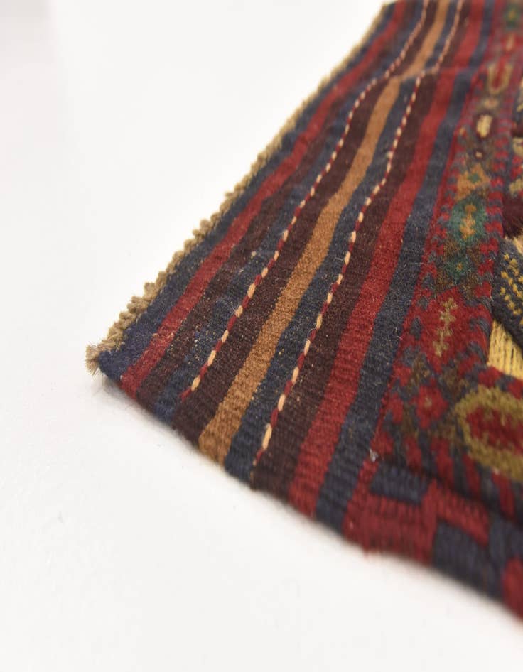 Detail image of  4' 2 x 6'  Hand Knotted Sumak Wool Rug