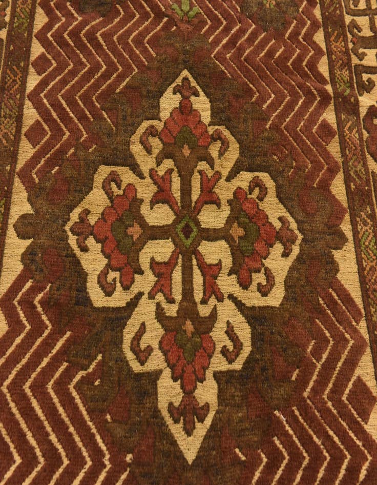 Detail image of  4' 2 x 5' 11  Hand Knotted Sumak Wool Rug