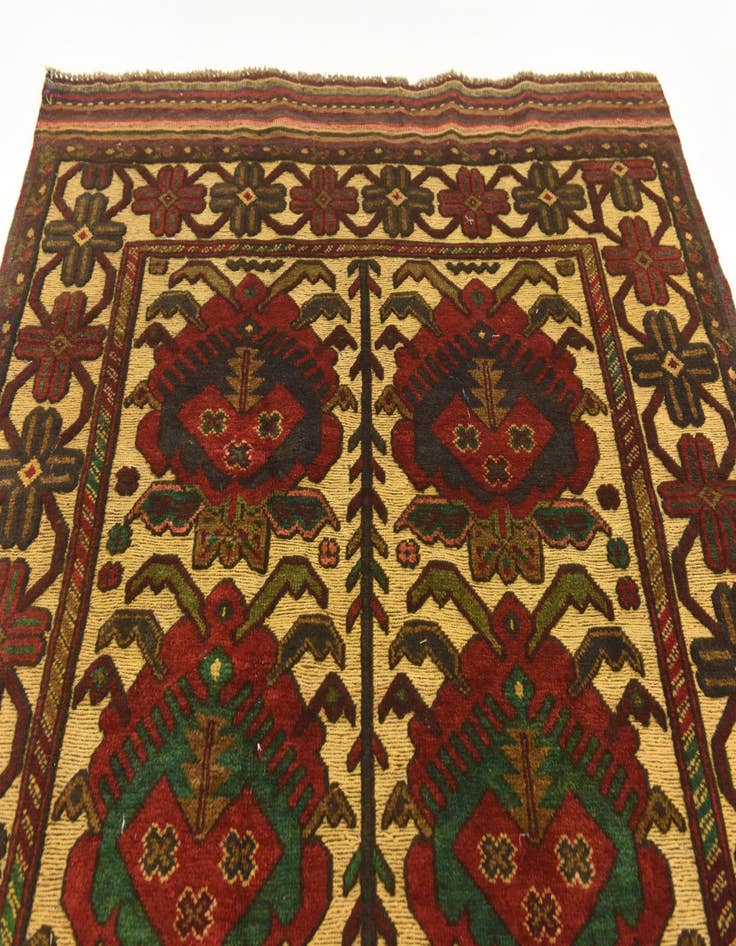 Detail image of  4' 2 x 5' 11  Hand Knotted Sumak Wool Rug