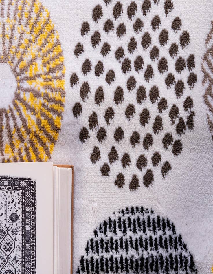 Detail image of  9' x 12' Sydney Rug