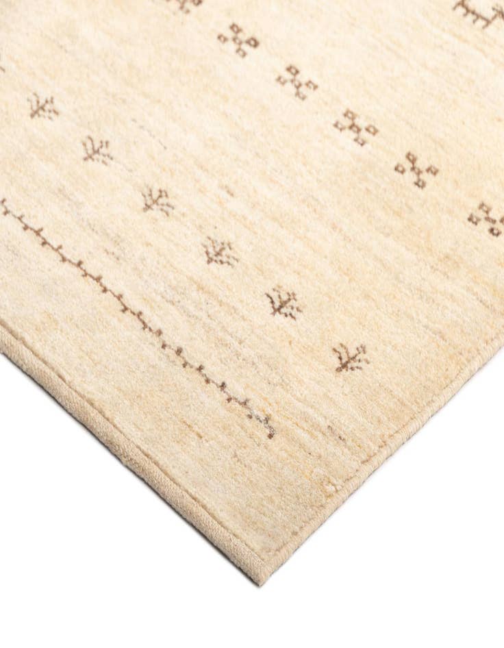 Detail image of  4' 1 x 5' 11 Tabiibaft Wool Rug