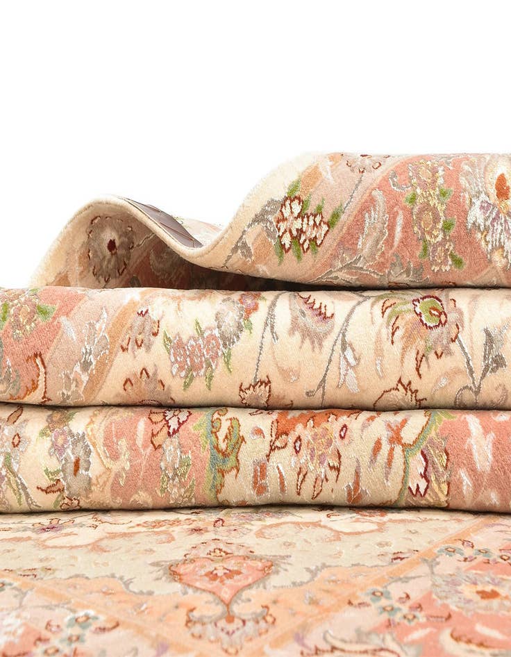 Detail image of  4' 11 x 6' 8 Tabriz Rug