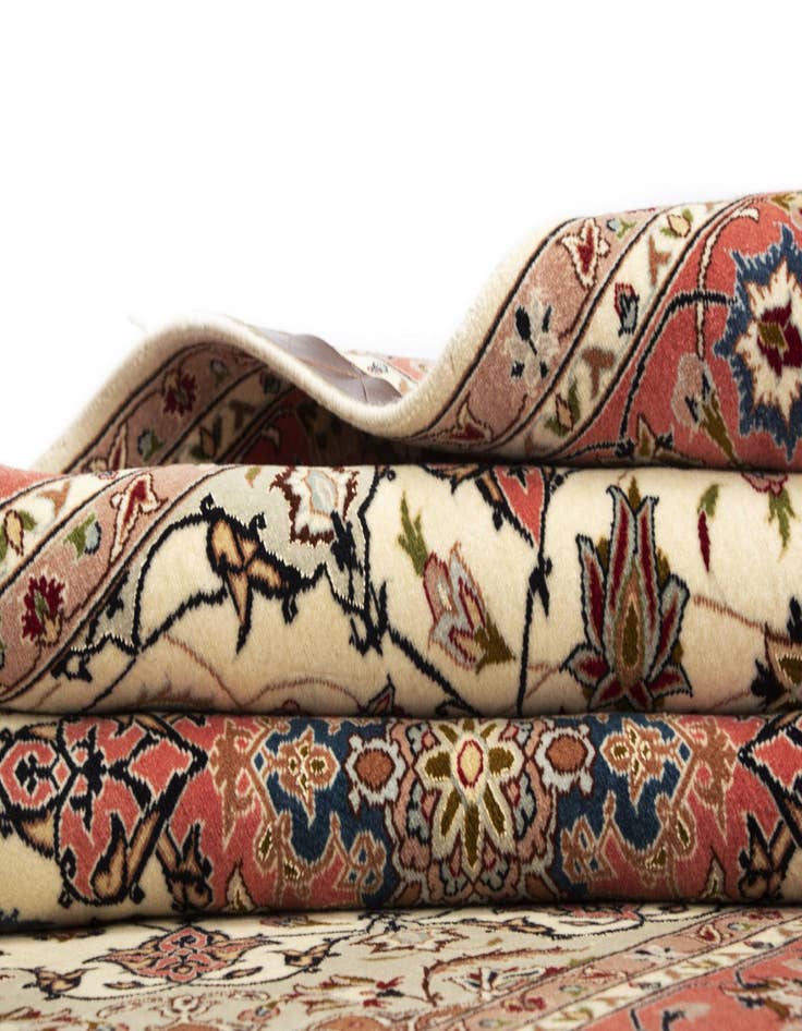 Detail image of  4' 11 x 6' 7 Tabriz Rug