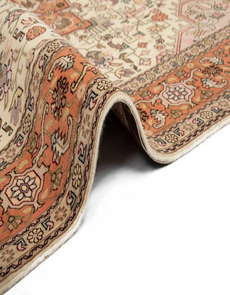 Detail image of  4' 11 x 6' 9 Tabriz Rug