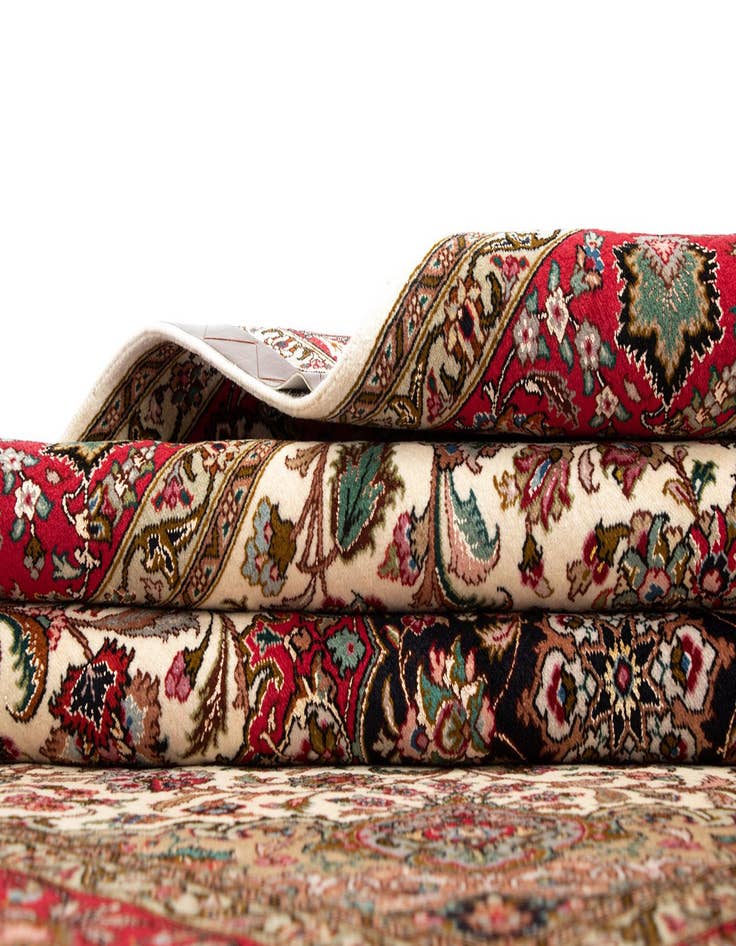 Detail image of  5' x 7' 1 Tabriz Rug