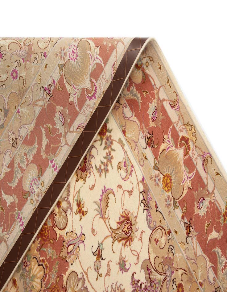 Detail image of  5' x 6' 4 Tabriz Rug