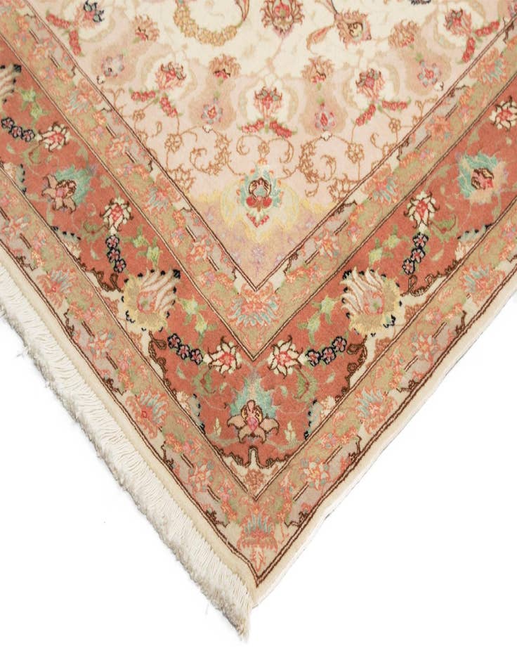Detail image of  4' 11 x 7' 1 Tabriz Rug