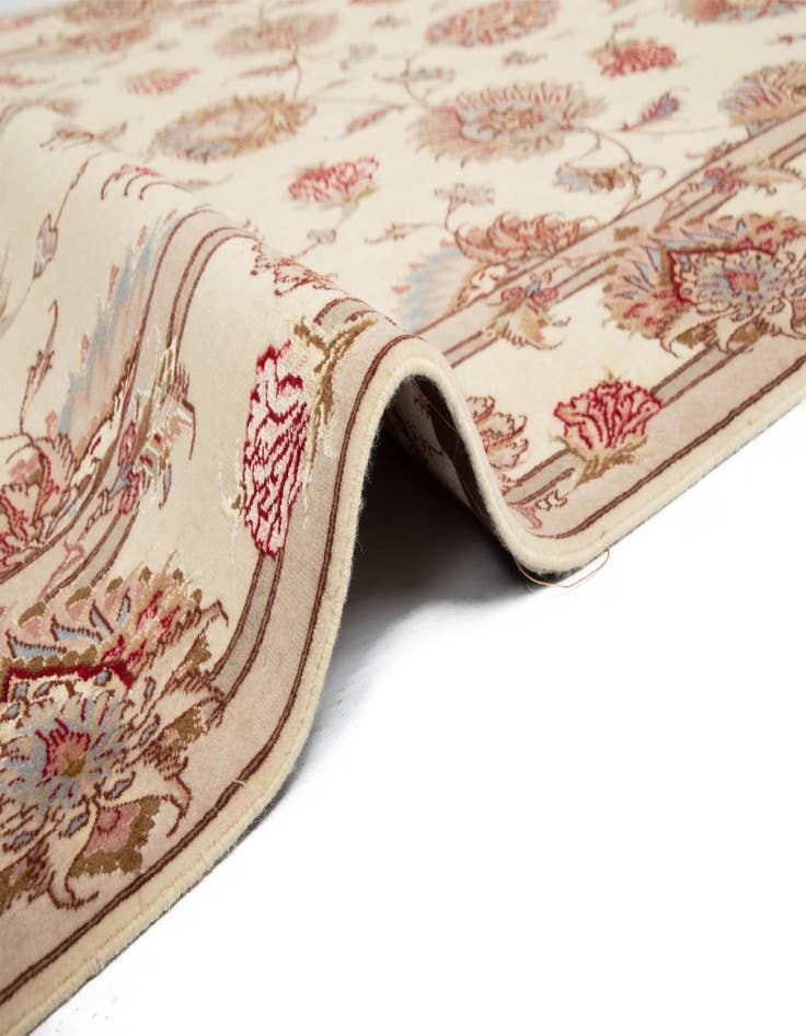 Detail image of  5' x 6' 11 Tabriz Rug