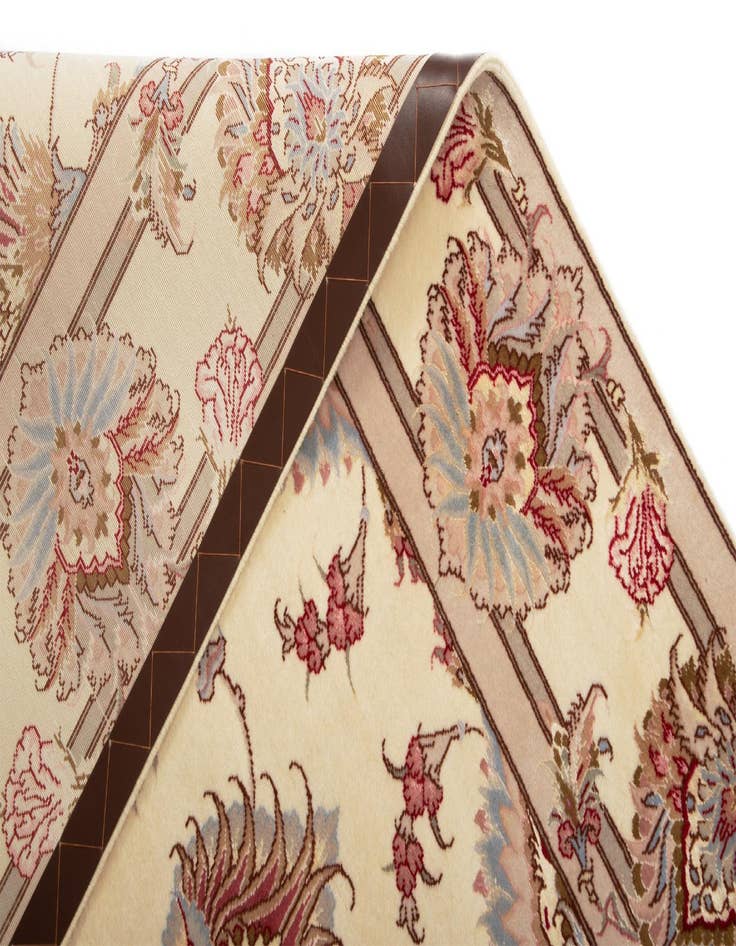 Detail image of  5' x 6' 11 Tabriz Rug