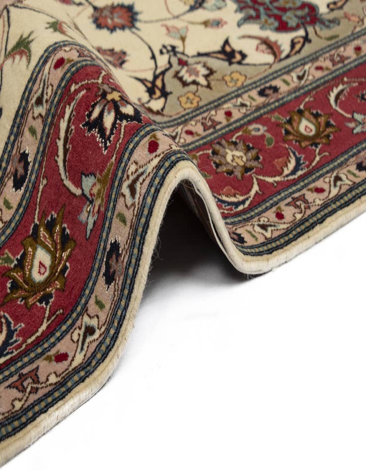 Detail image of  5' x 7' 3 Tabriz Rug