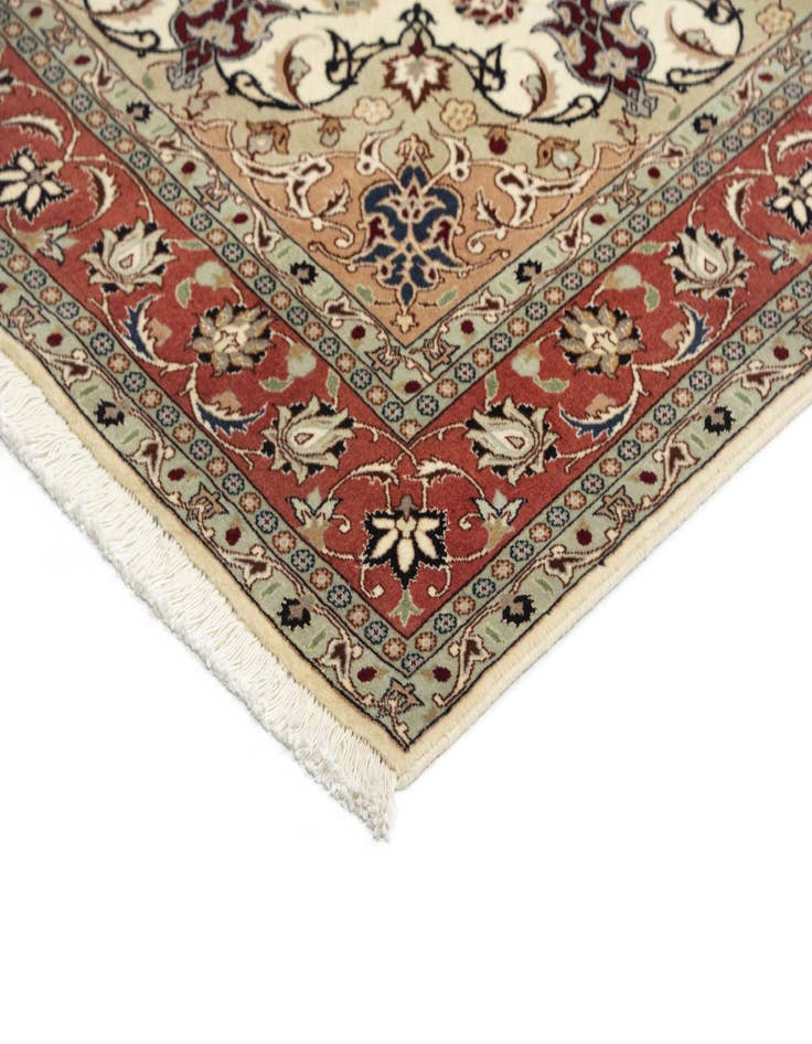 Detail image of  5' 1 x 6' 8 Tabriz Rug