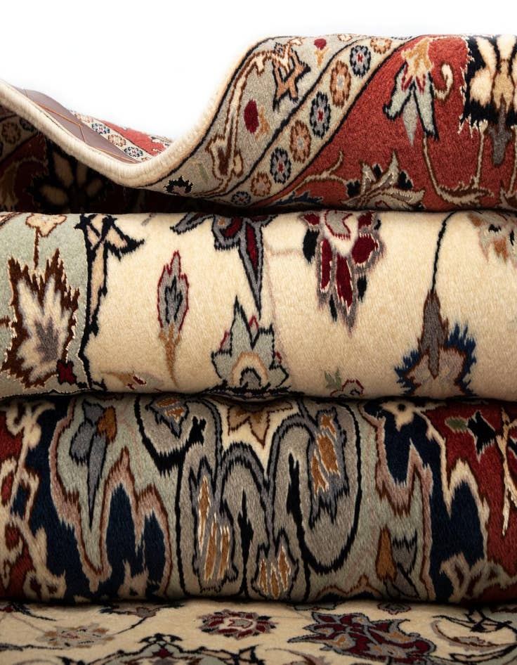 Detail image of  5' 1 x 6' 9 Tabriz Rug