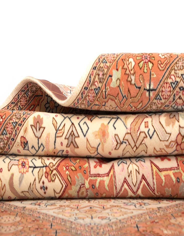 Detail image of  5' 1 x 6' 9 Tabriz Rug