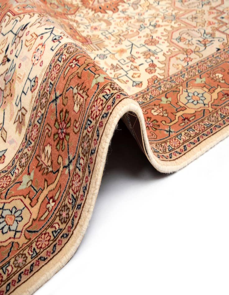 Detail image of  5' 1 x 6' 9 Tabriz Rug