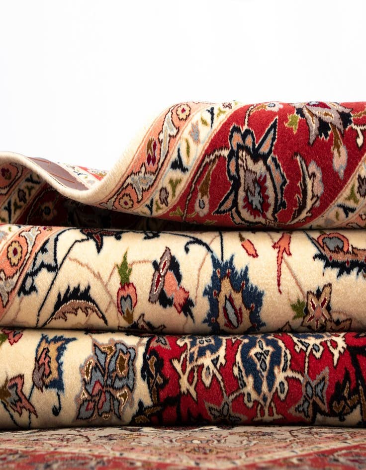 Detail image of  5' 1 x 6' 10 Tabriz Rug