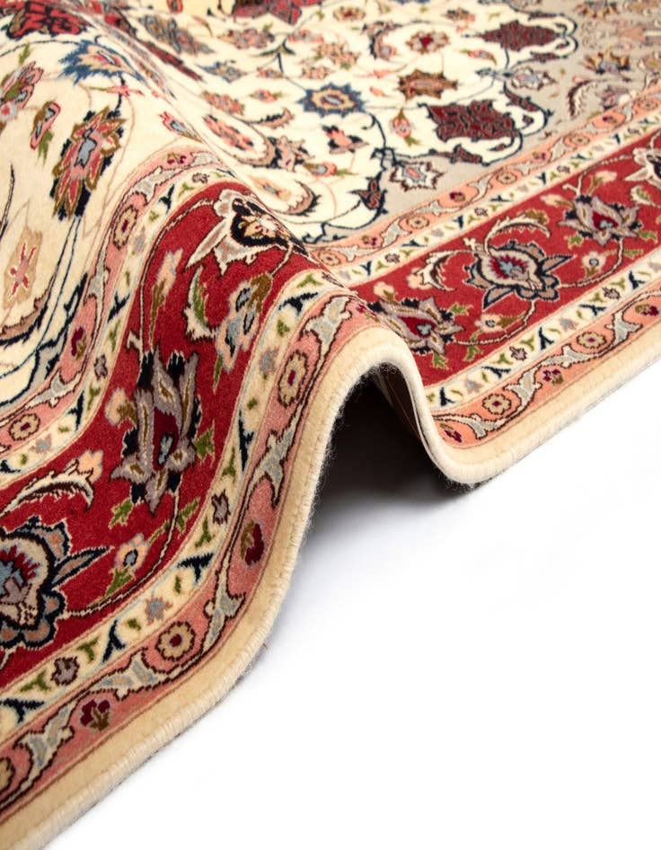 Detail image of  5' 1 x 6' 10 Tabriz Rug