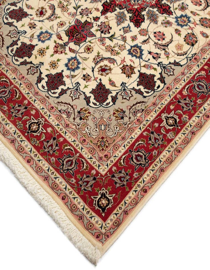 Detail image of  5' 1 x 6' 10 Tabriz Rug