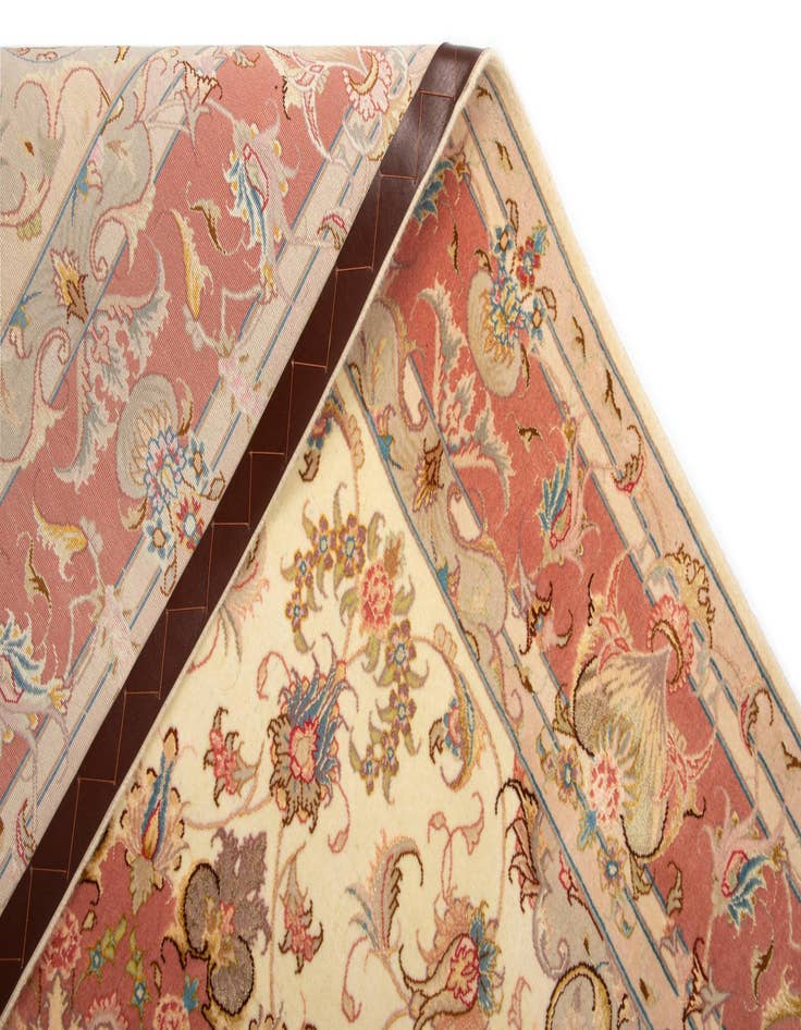 Detail image of  5' x 6' 4 Tabriz Rug