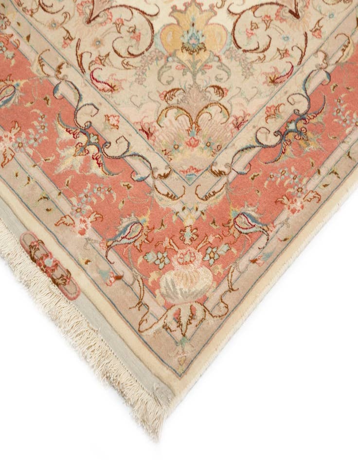 Detail image of  4' 10 x 7' Tabriz Rug