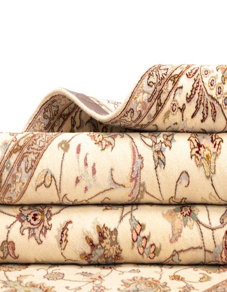 Detail image of  4' 11 x 6' 8 Tabriz Rug