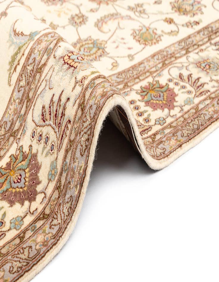 Detail image of  4' 11 x 6' 8 Tabriz Rug