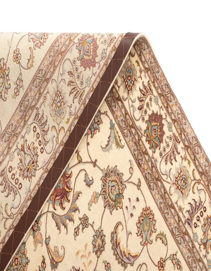 Detail image of  4' 11 x 6' 8 Tabriz Rug