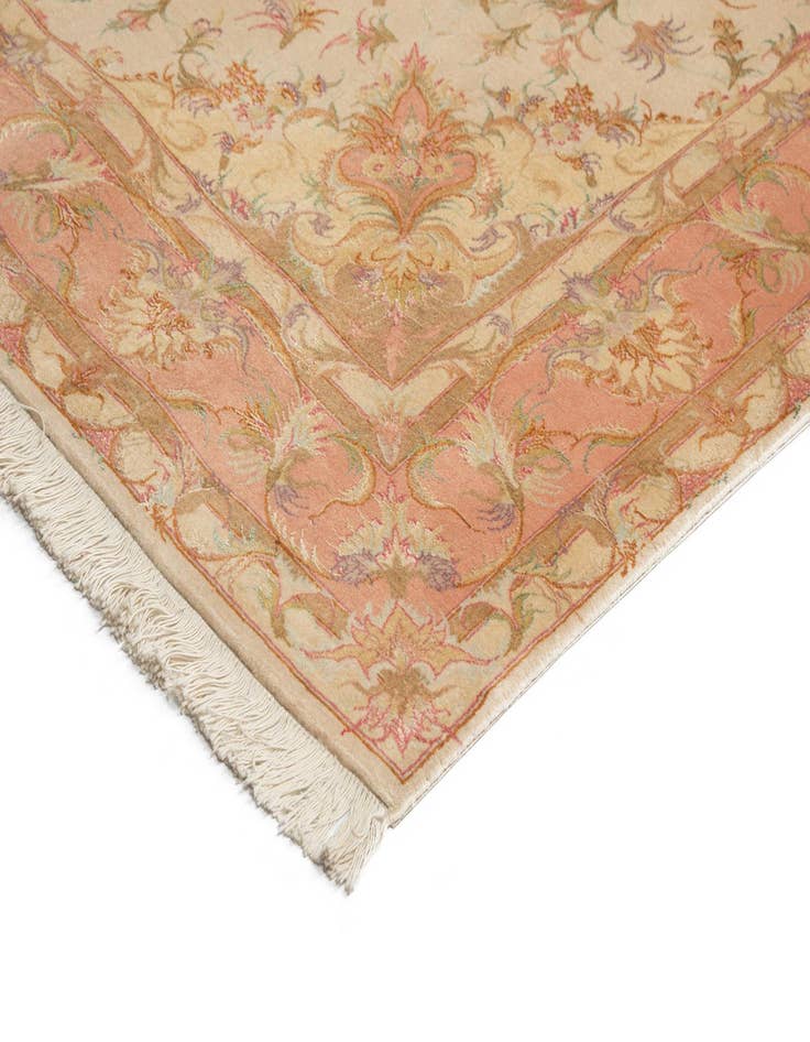 Detail image of  4' 11 x 6' 8 Tabriz Rug