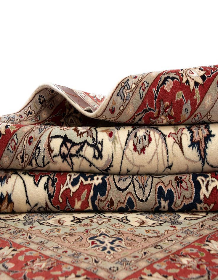 Detail image of  5' 1 x 6' 10 Tabriz Rug