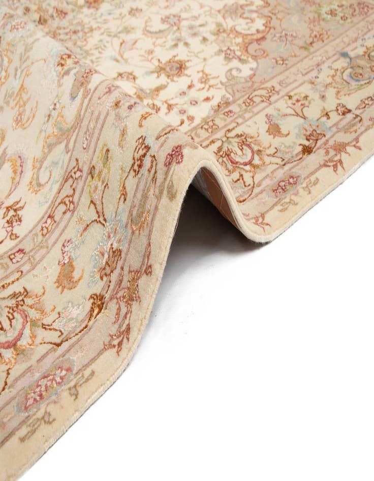 Detail image of  4' 11 x 6' 8 Tabriz Rug