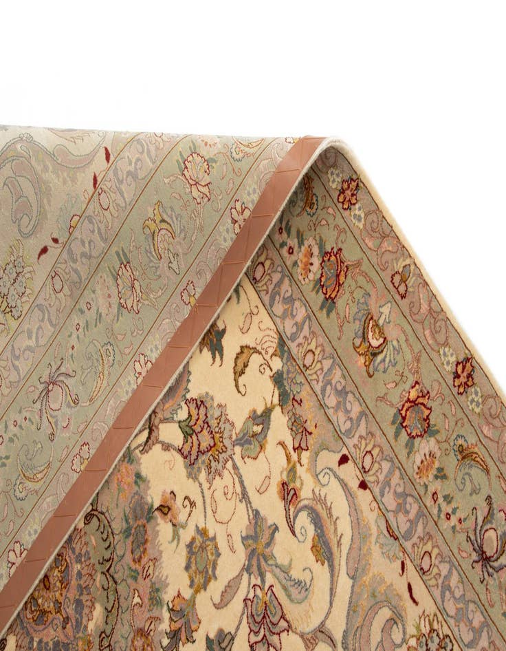 Detail image of  4' 11 x 7' Tabriz Rug